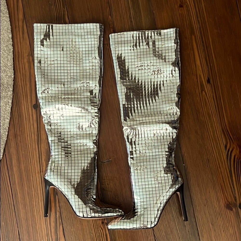 Knee hi disco boots - silver